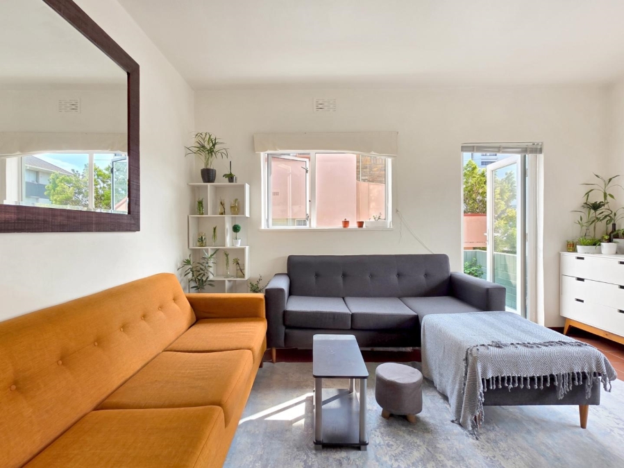 1 Bedroom Property for Sale in Oranjezicht Western Cape